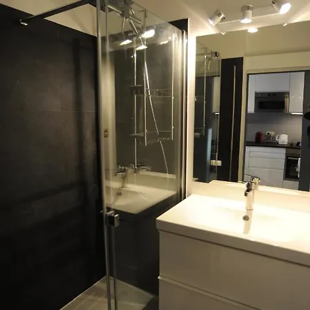 Modern * 克诺克－海斯特